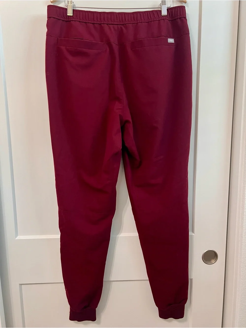 Figs Men's Maroon Jogger Sweatpants